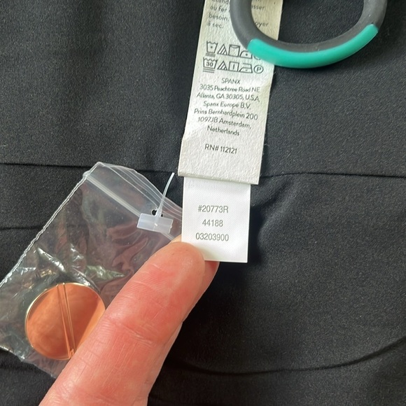 SPANX Perfect Asymmetrical Tailored Blazer Size Small NWT - Picture 15 of 16